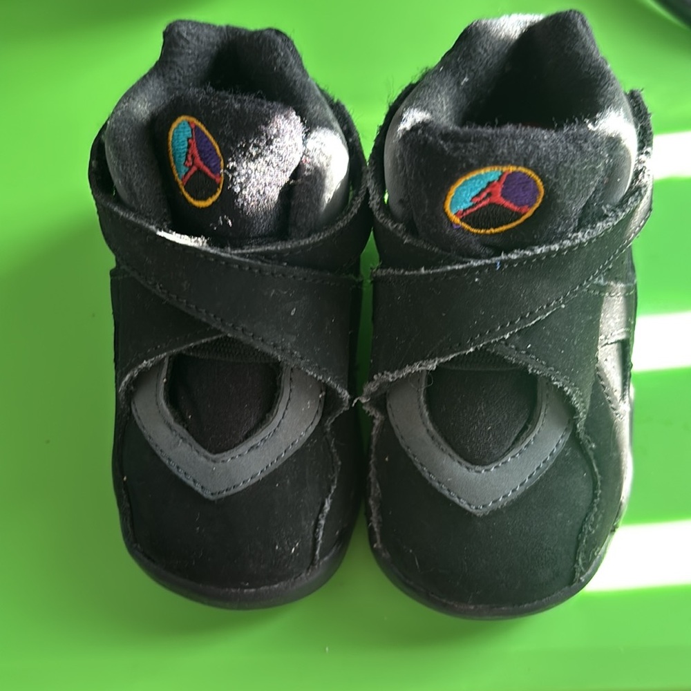 Baby Retro Jordans - Picture 2 of 5